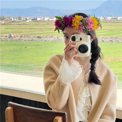 《大海啸之鲨口逃生》海报