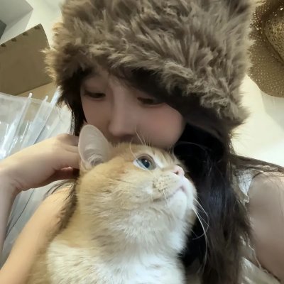 《多可爱的战争》海报